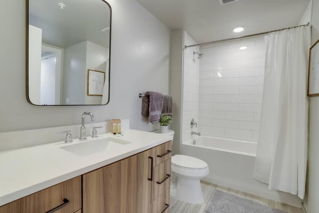 Gorgeous 1 Bedroom At Clarendon With Gym And Rooftop Arlington Exterior photo