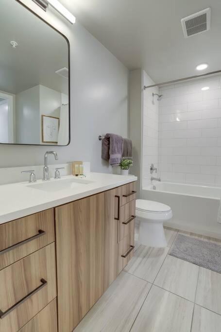 Gorgeous 1 Bedroom At Clarendon With Gym And Rooftop Arlington Exterior photo
